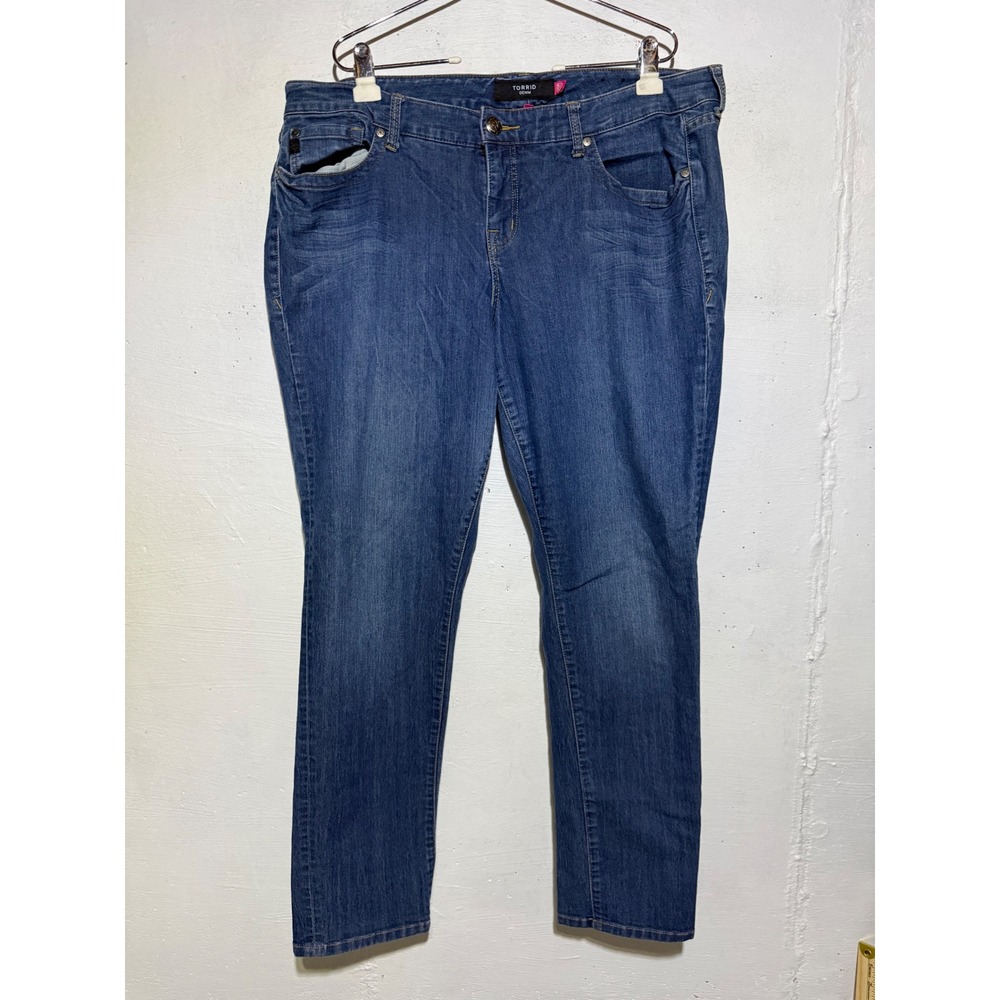 Torrid Womens 20R Skinny Jeans Medium Wash Blue Stretch Denim Whiskered Casual